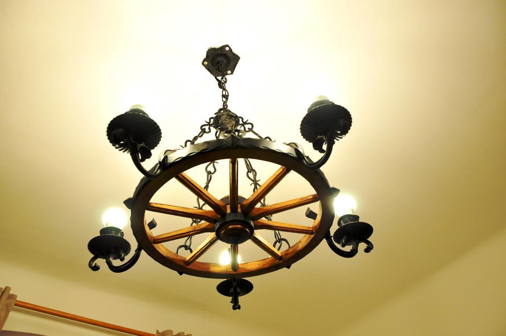 Traditional Slovak Apartment ブラチスラヴァ エクステリア 写真